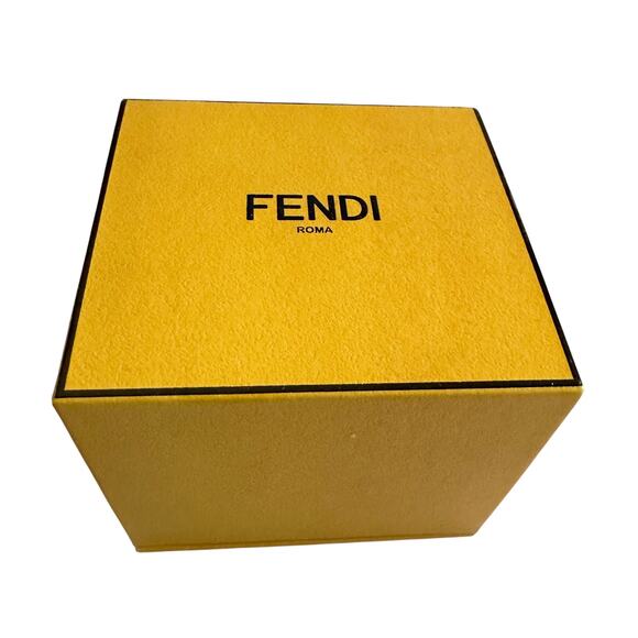 FENDI O'Lock Ring in magnetic close box - Size 6 - Picture 13 of 16